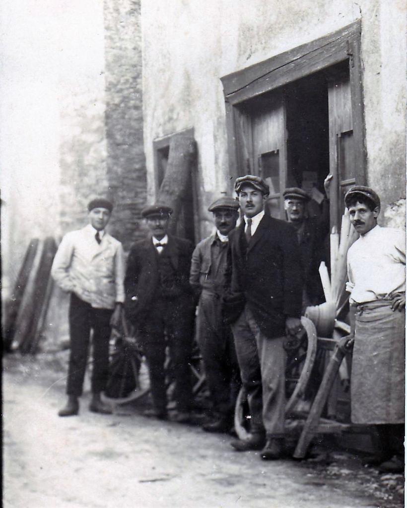1928