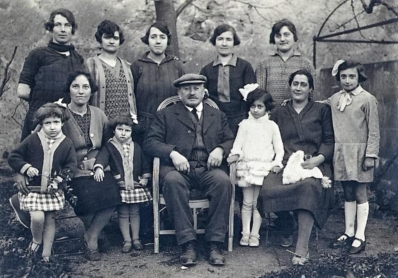 1928 (3)