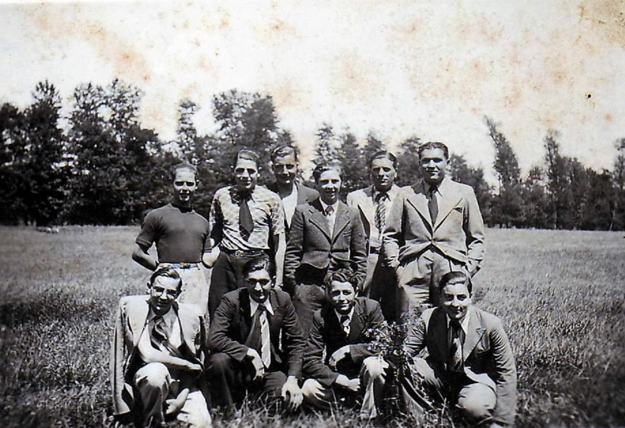 1928 (5)