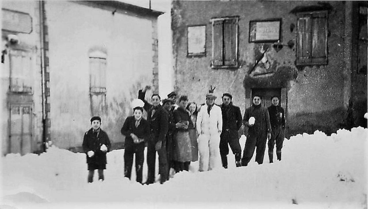 1934 (4)