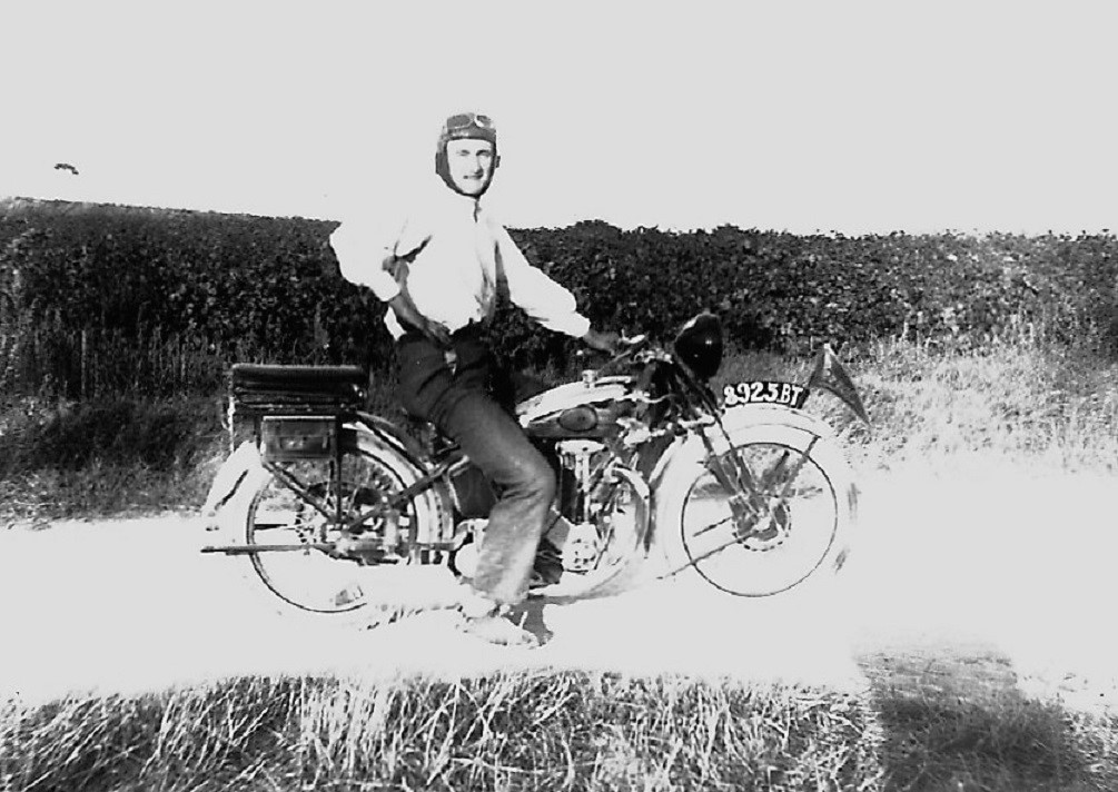 1934 (5)