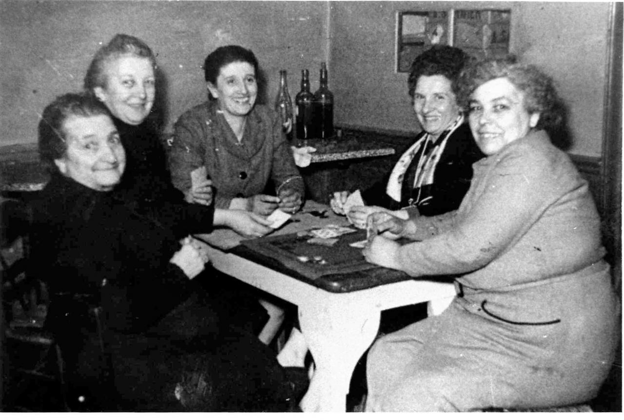 1935 (19)