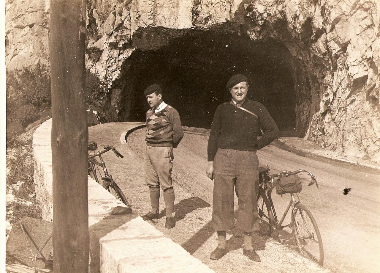 1935
