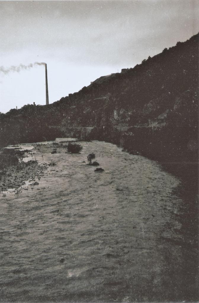 1935