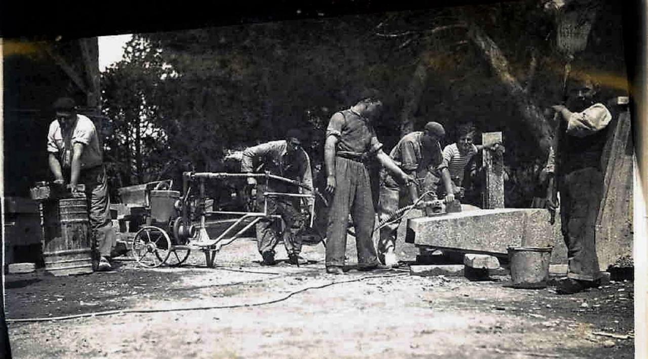 1937 (11)