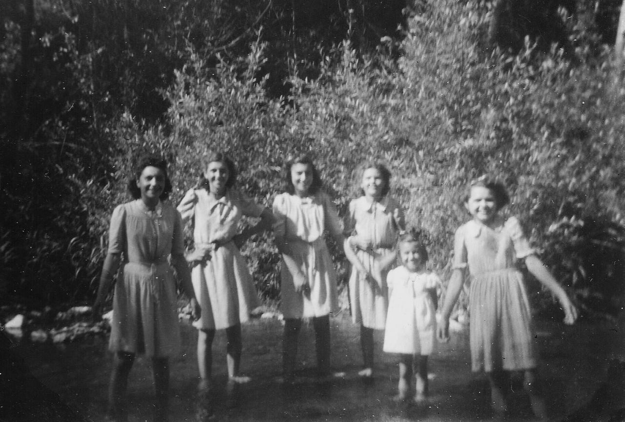 1942 (6)
