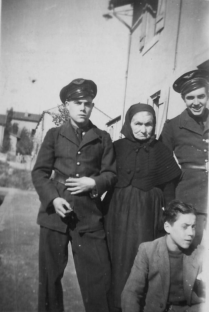 1944 (2)