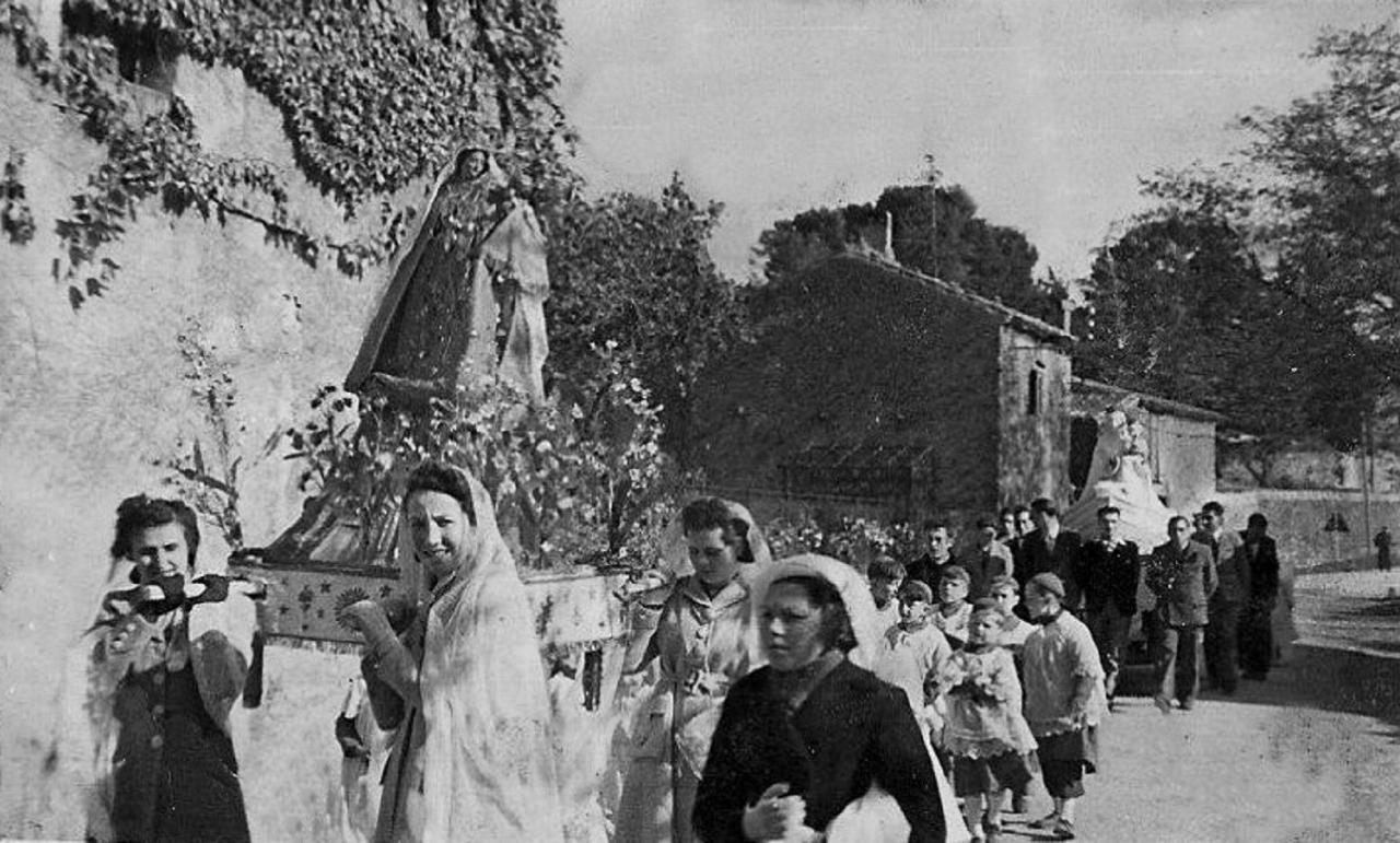 1944 (25)