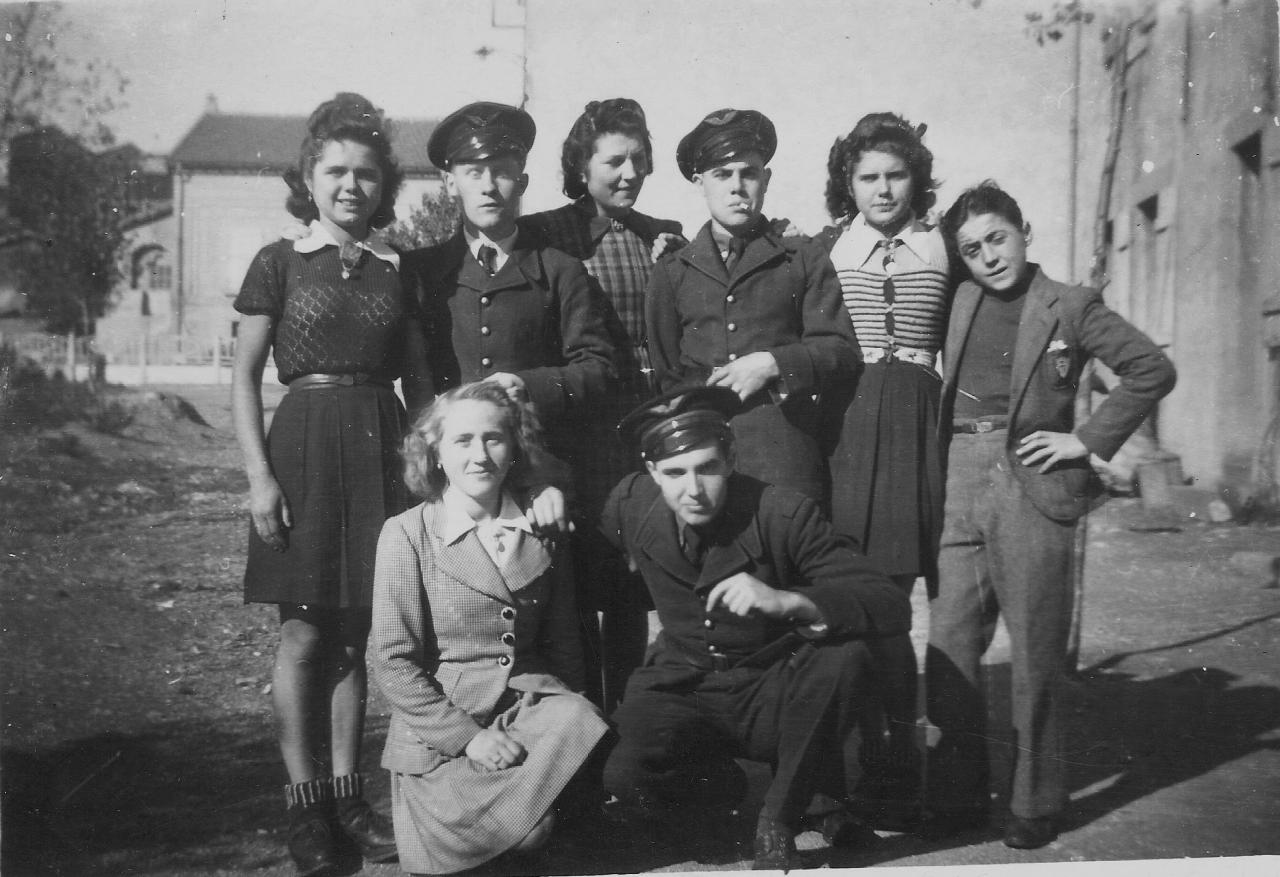 1944 (3)