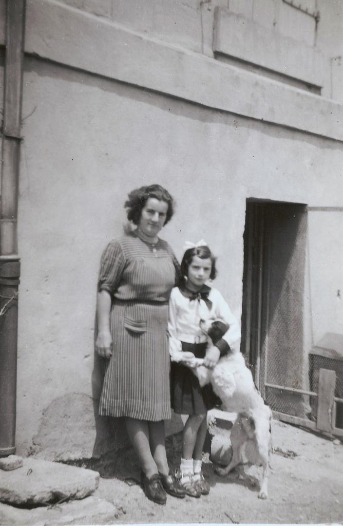 1944 (8)