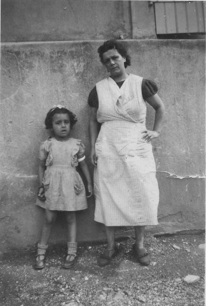 1944 (9)