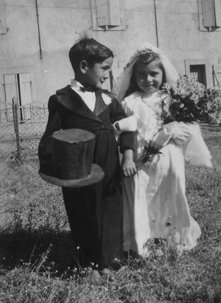 1945 (14)