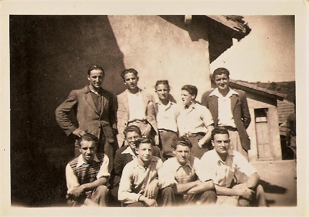 1945 (5)