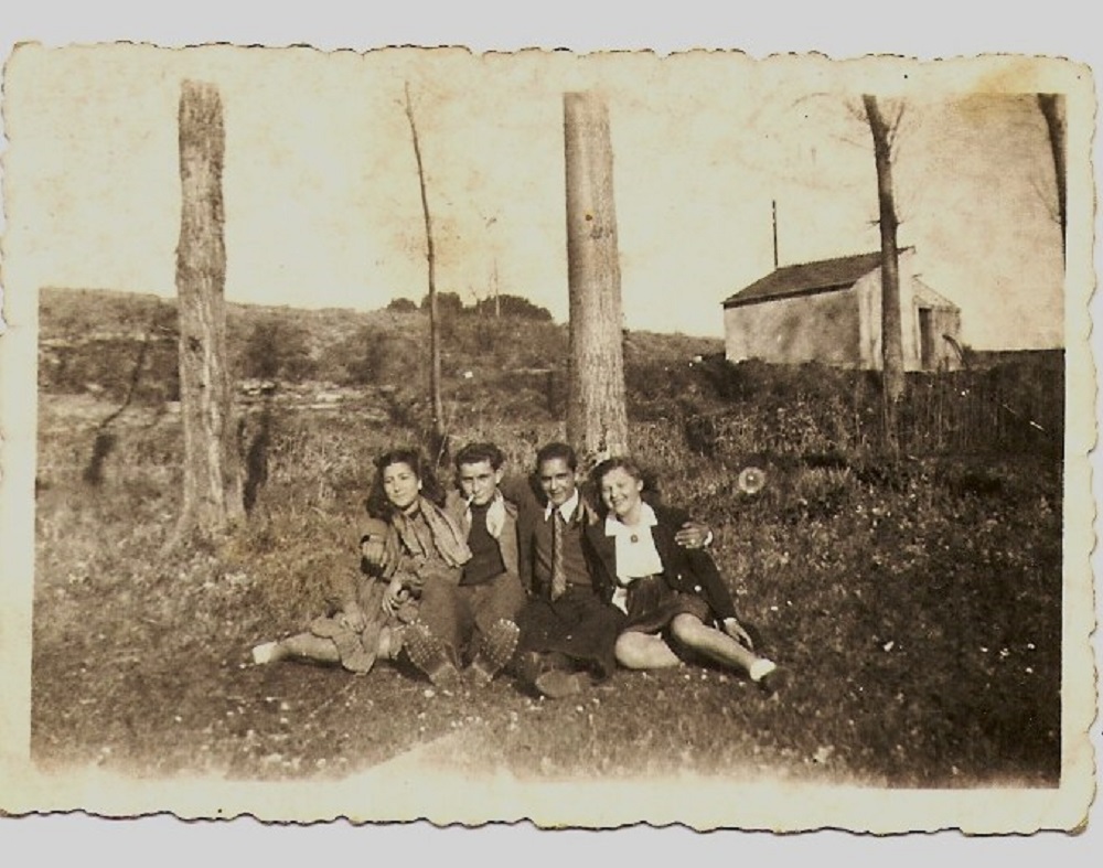 1945 (6)