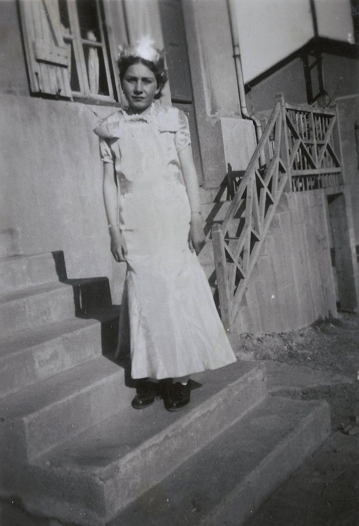 1945 (7)