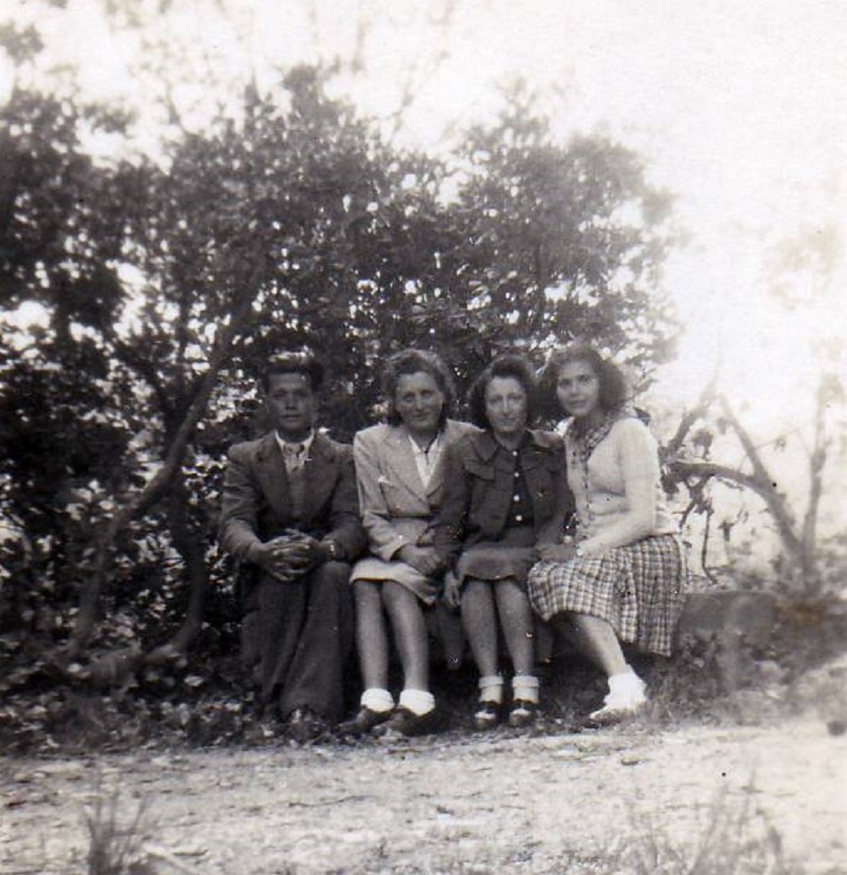 1946 (18)