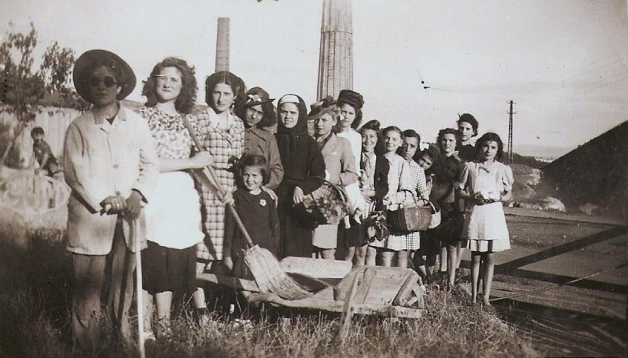 1946 (2)