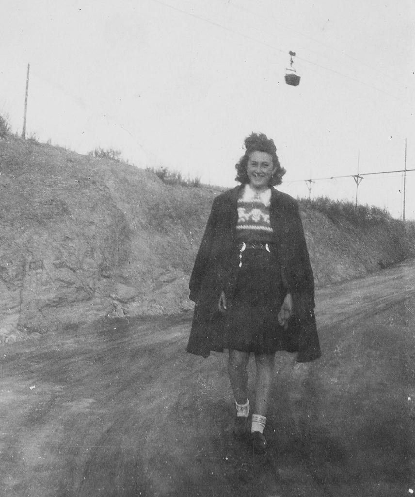 1946 (24)