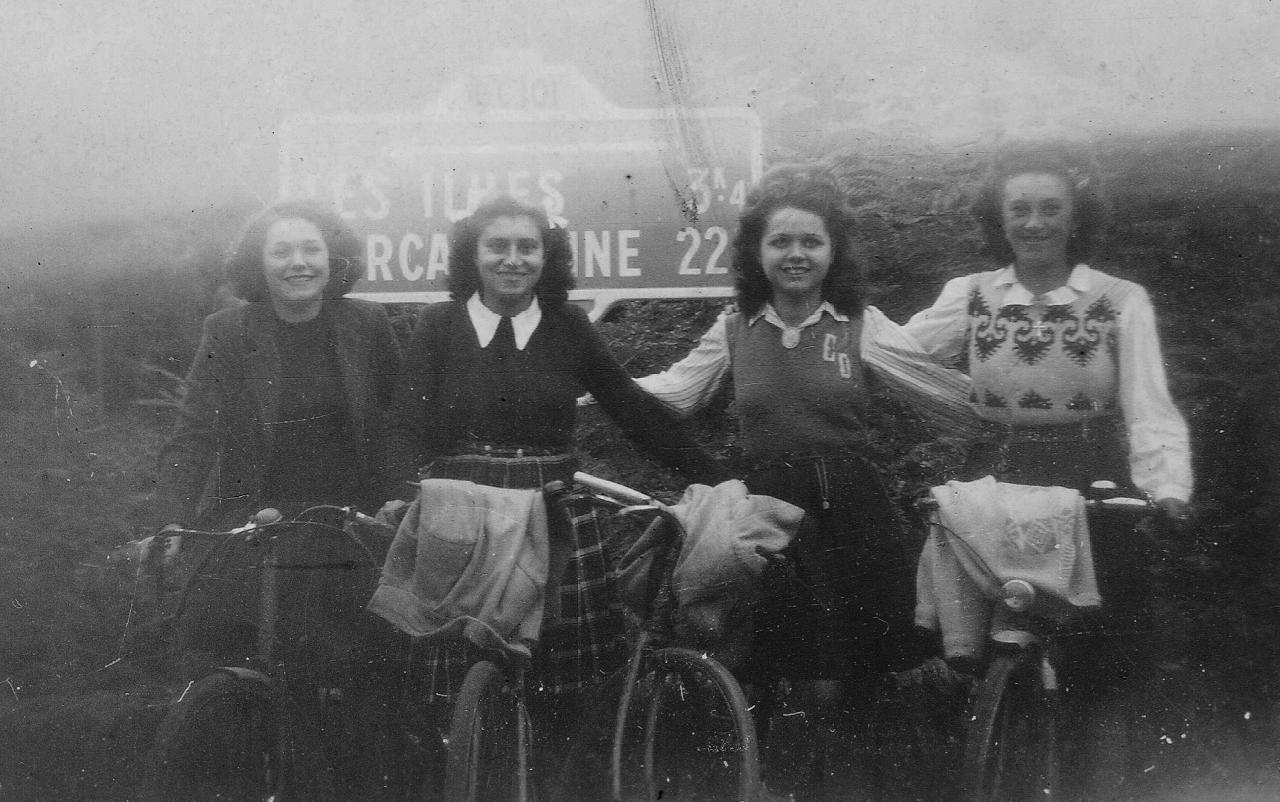 1946 (25)