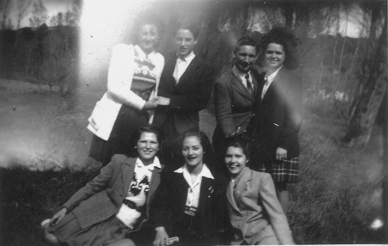 1946 (28)