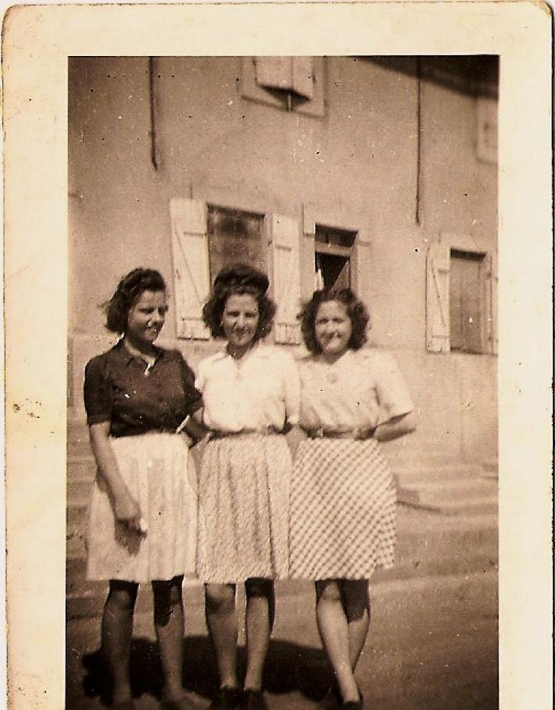 1946 (28)