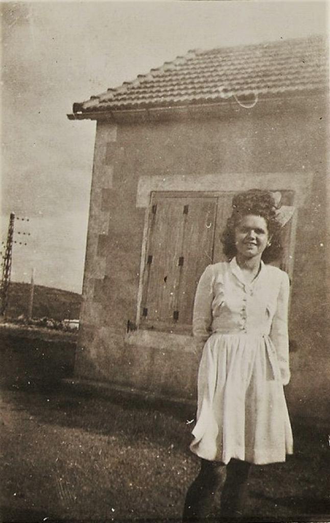 1946 (3)