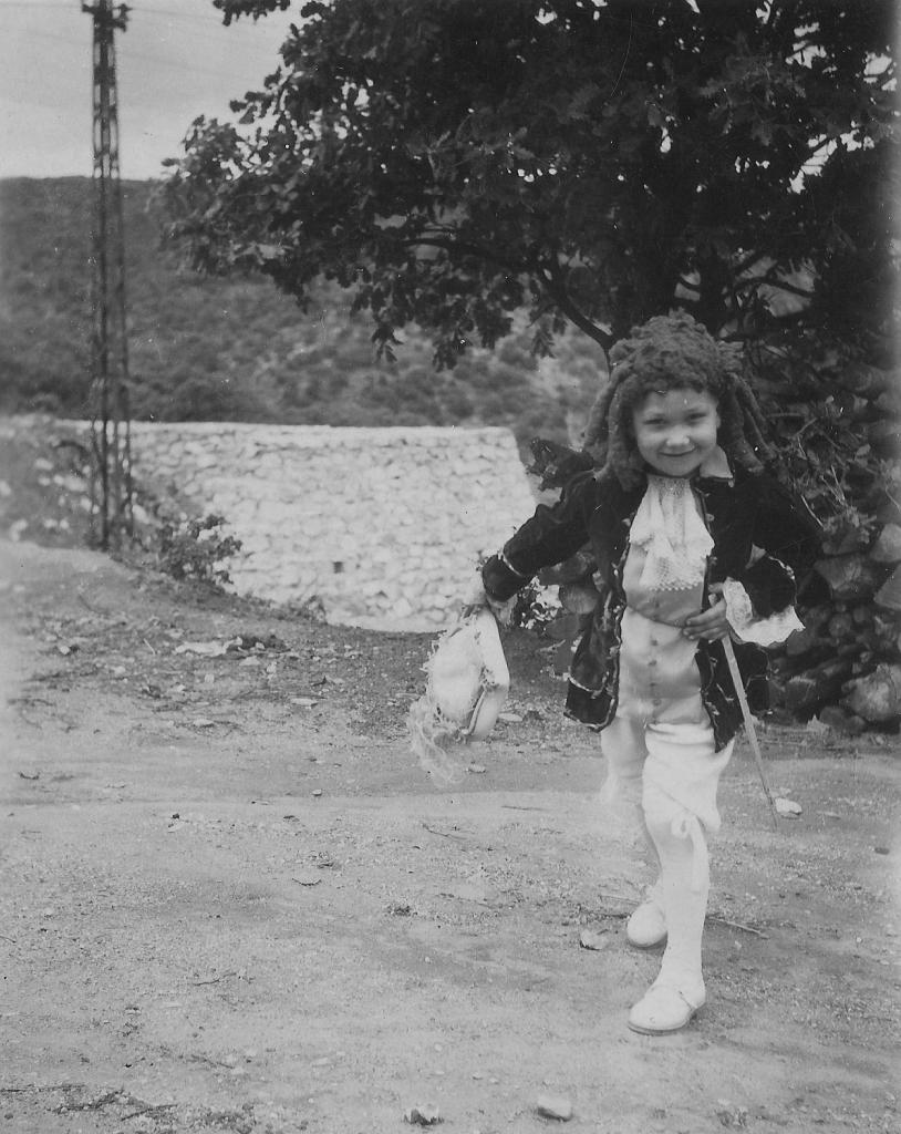 1946 (31)