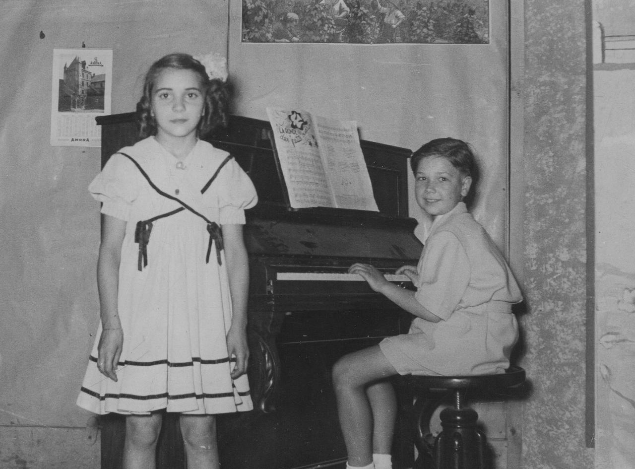 1949 (27)
