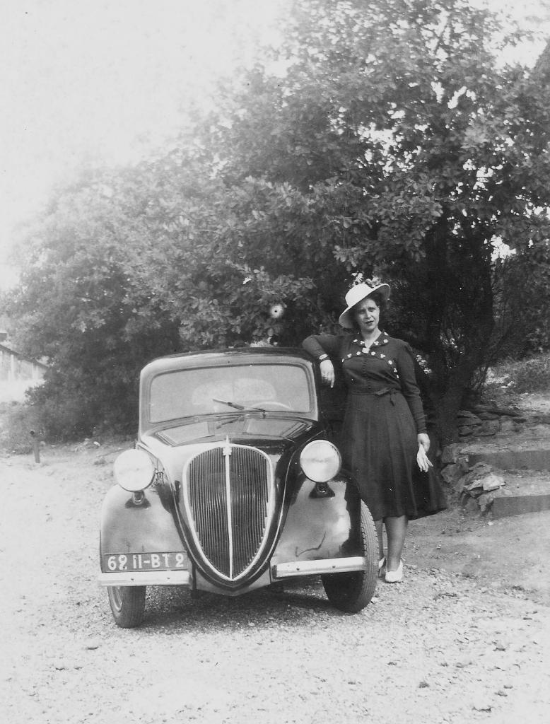1949 