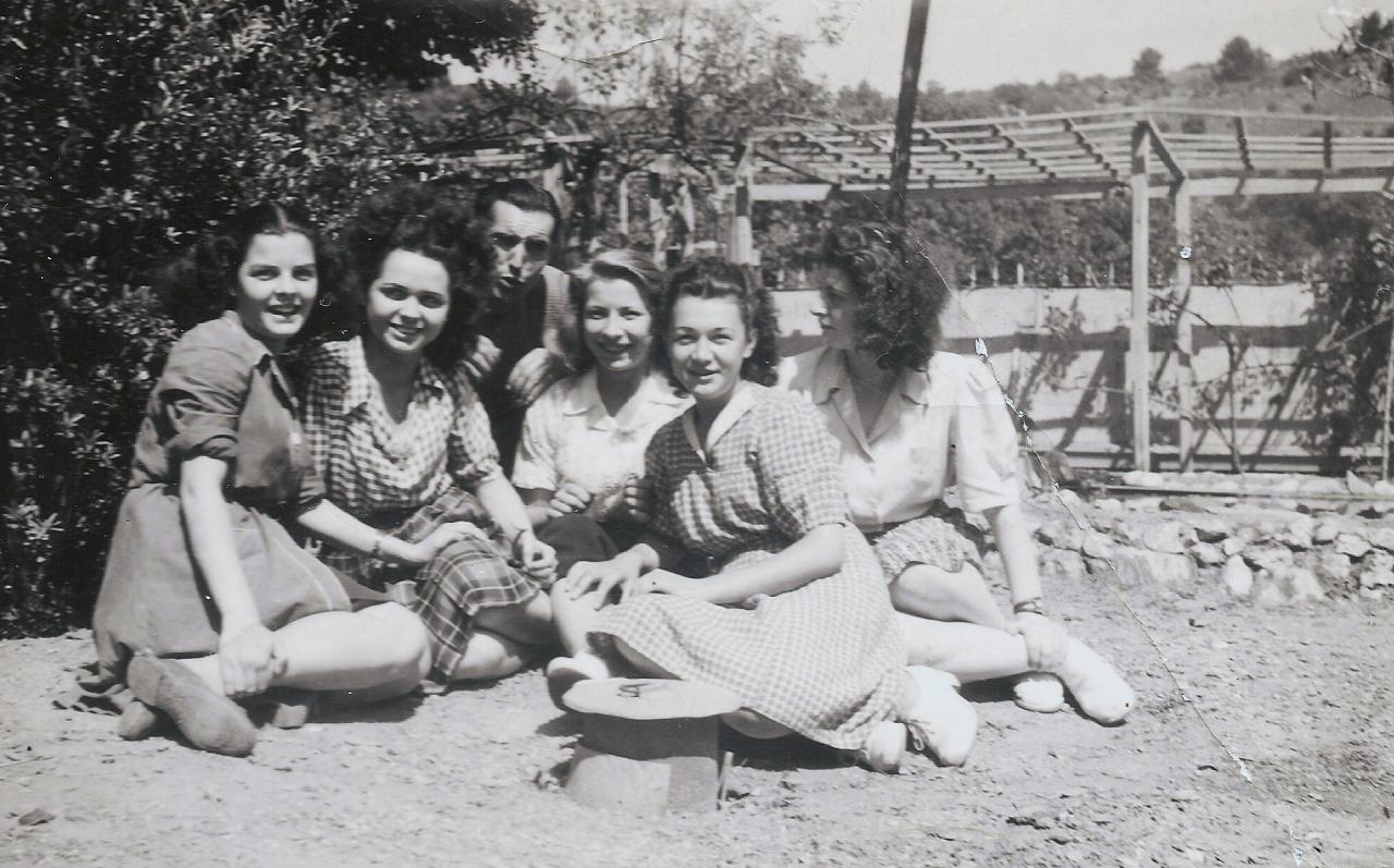 1949 (5)