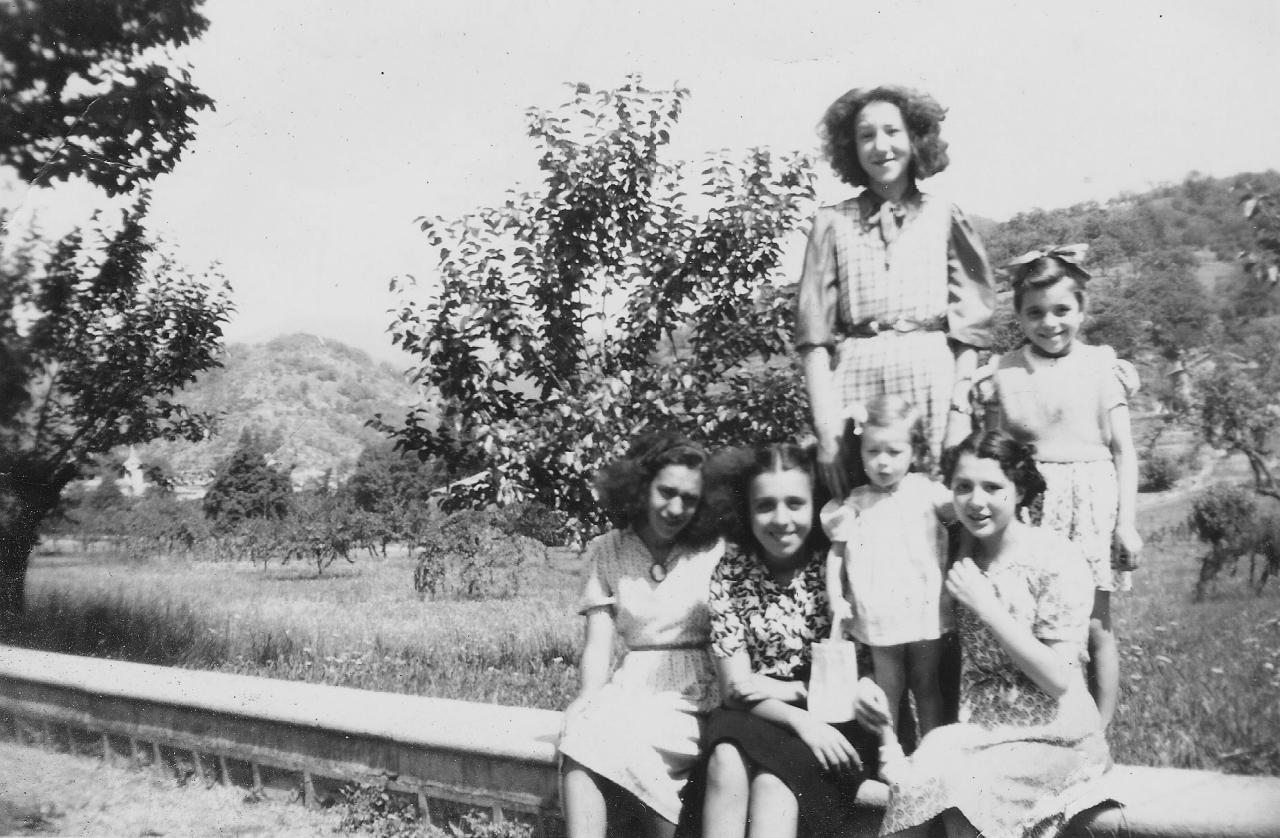 1949 (8)