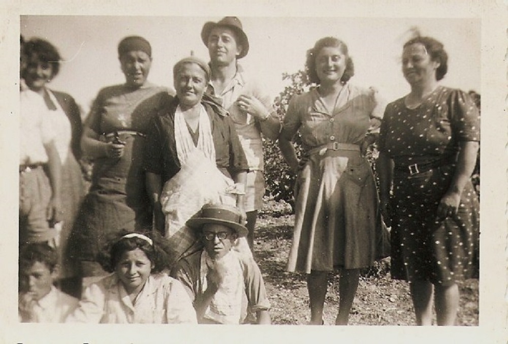 1950 (9)