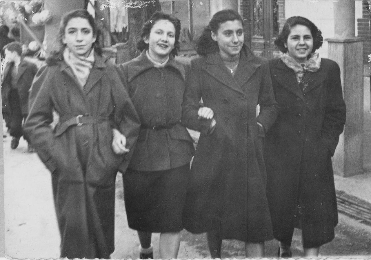 1952 (3)