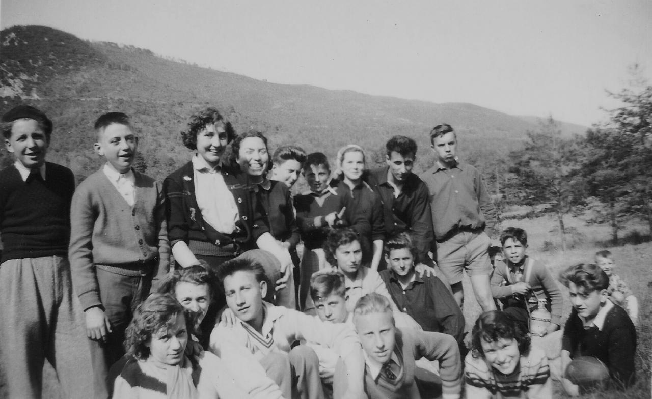 1952 (4)