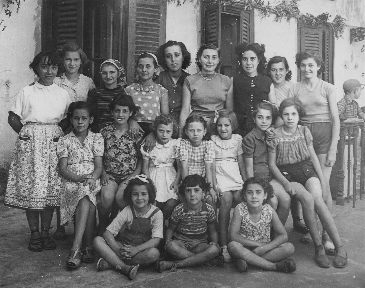 1953 (8)