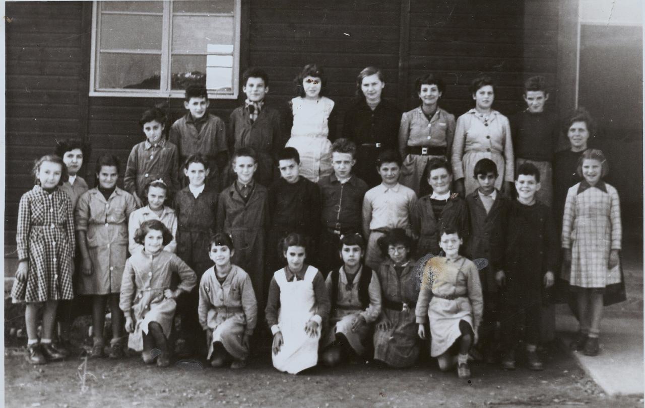1953 (9)