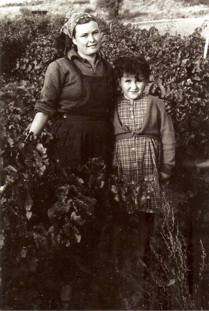 1954   Yvette Viguier et Suzanne Roza