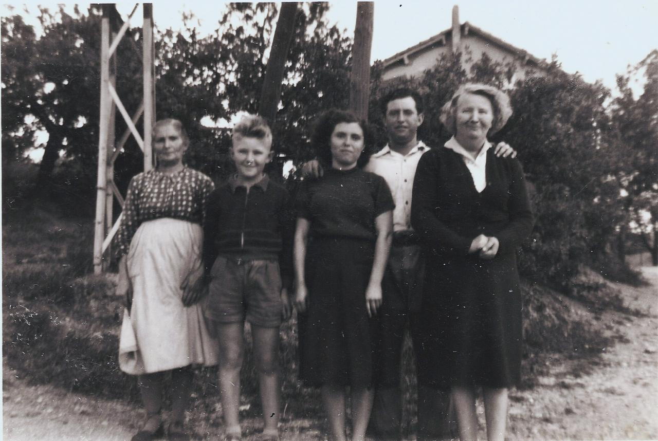 1956 