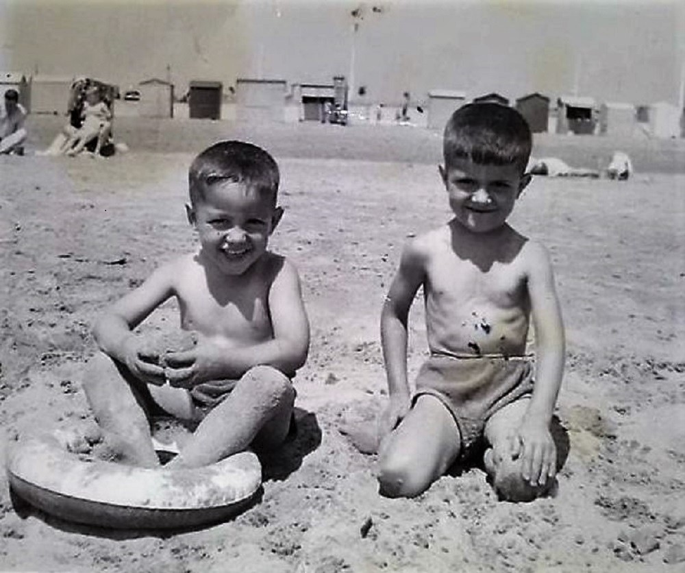 1956 Port La Nouvelle. Joël et Bernard Ferriol