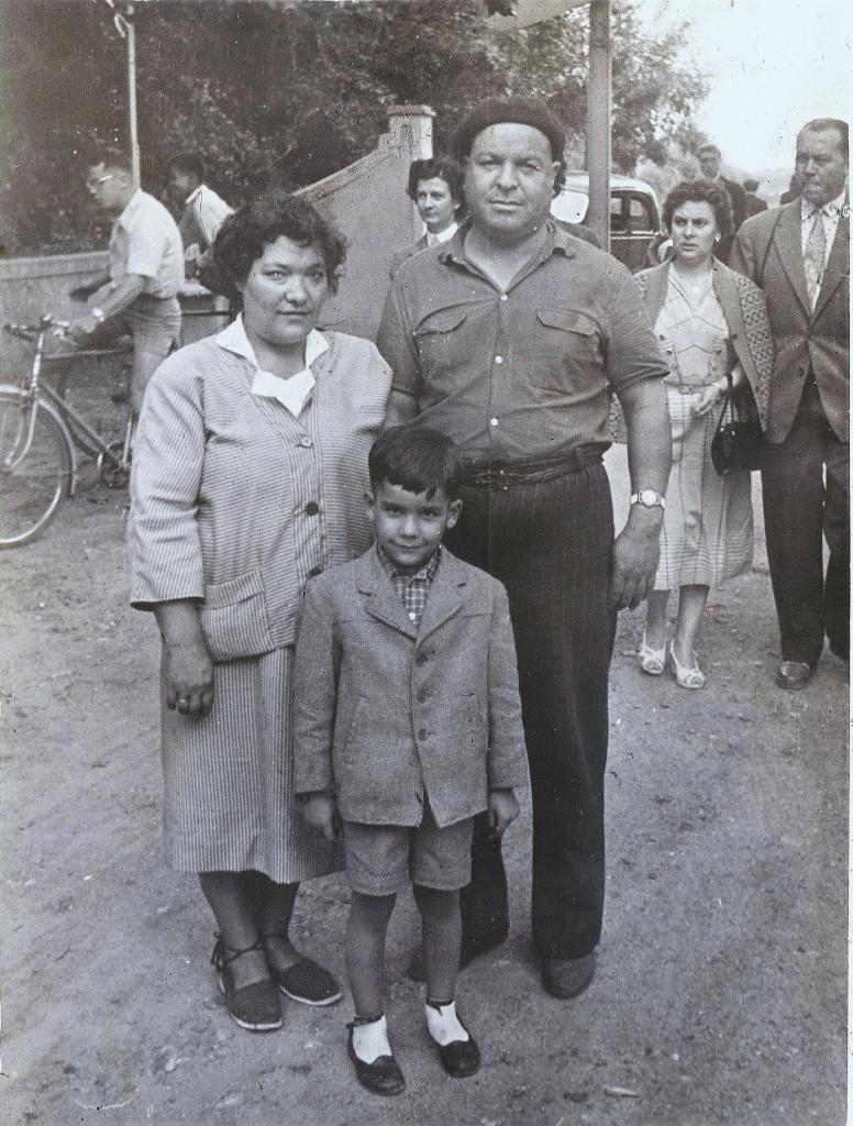 1957 (19)