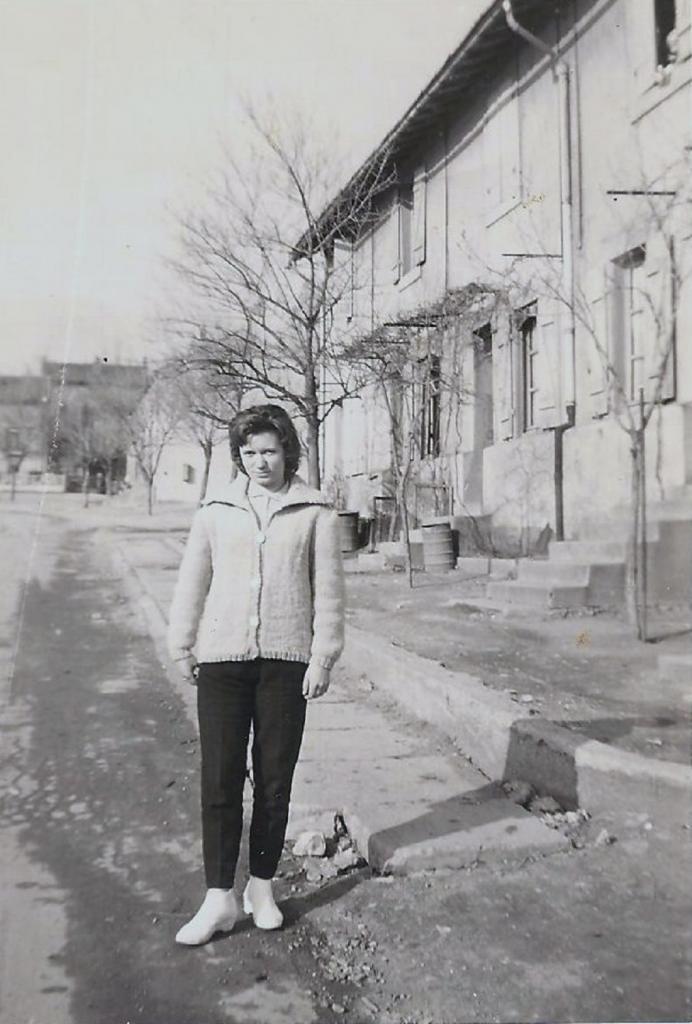 1958 (10)