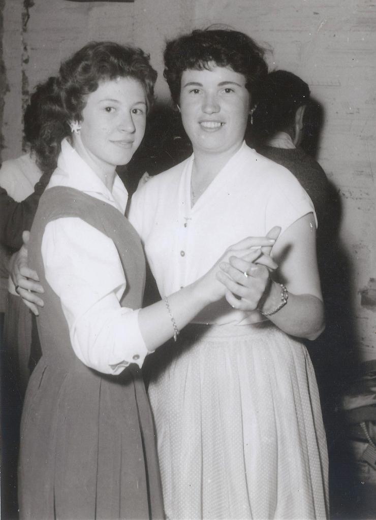 1958 (9)