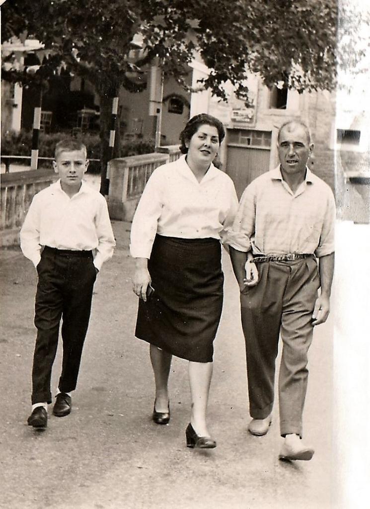 1960- Jean-Pierre, Marie et Joseph Serrano