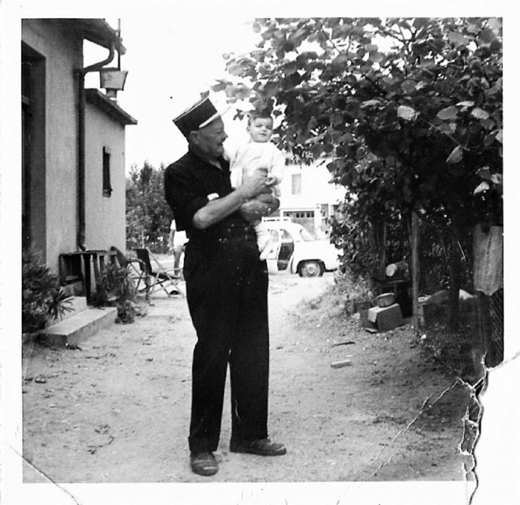 1963
