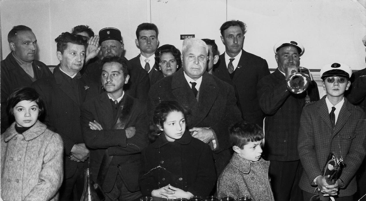 1965 (3)