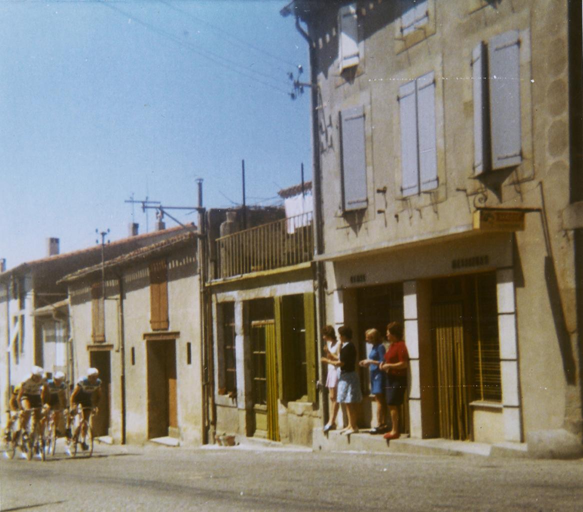 1969 (4)