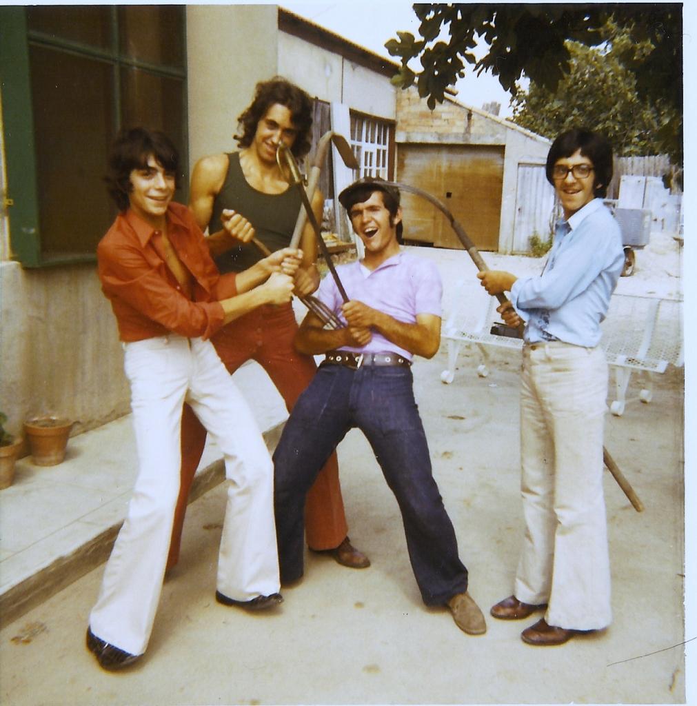 1971 (4)
