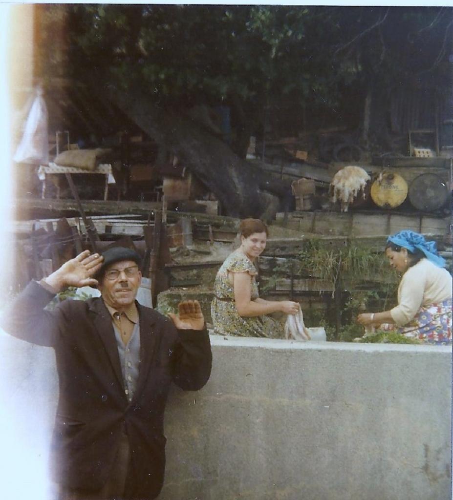 1976