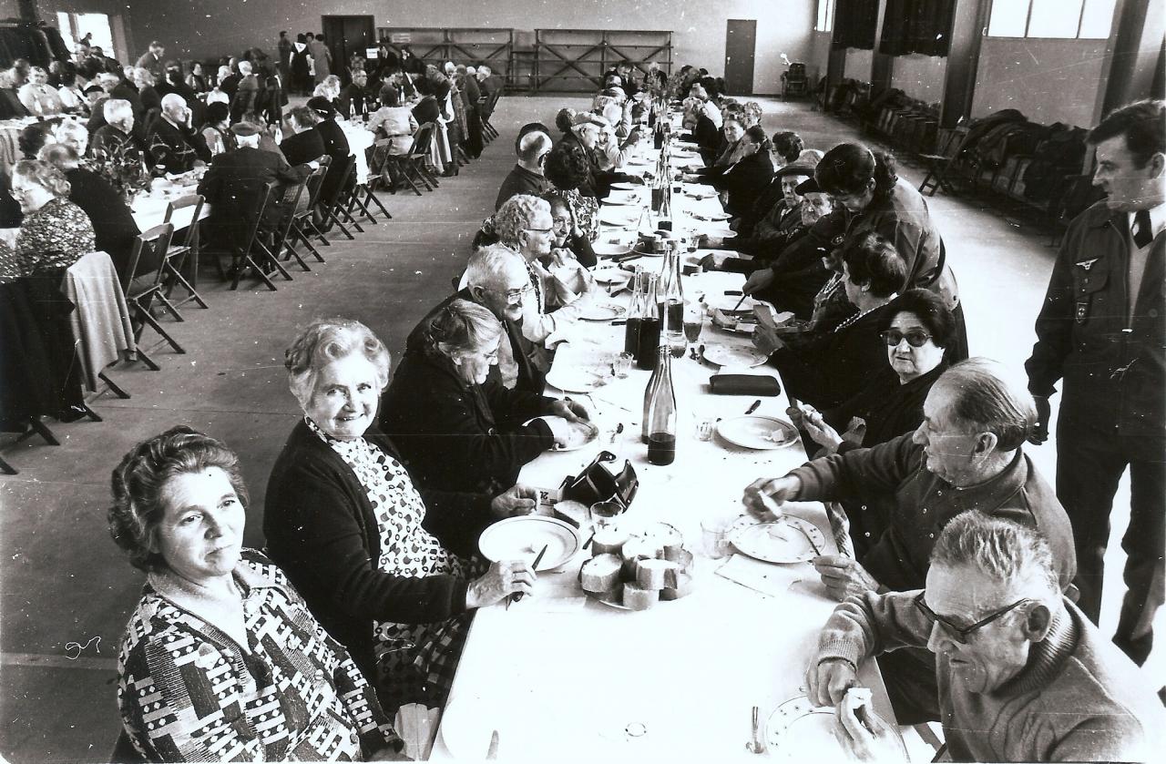 1977
