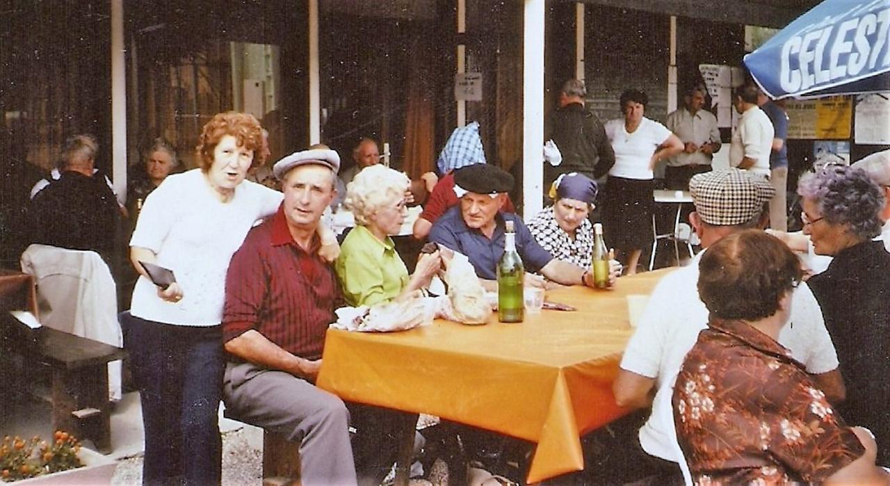 1983 (2)